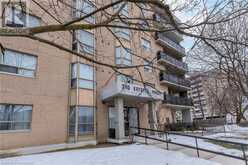 240 QUIGLEY Road Unit# 404 Hamilton