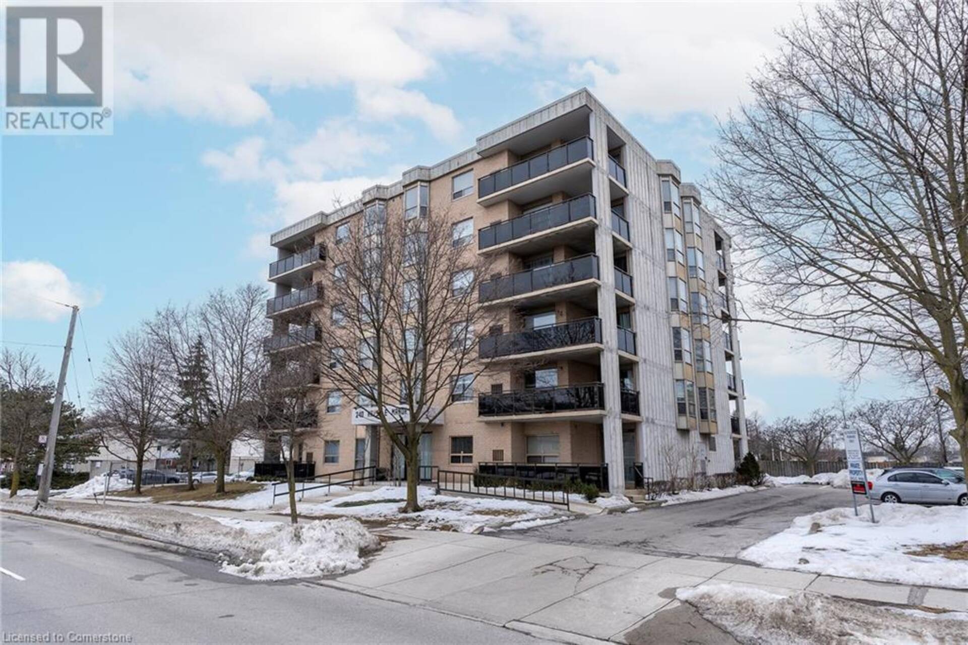 240 QUIGLEY Road Unit# 404 Hamilton