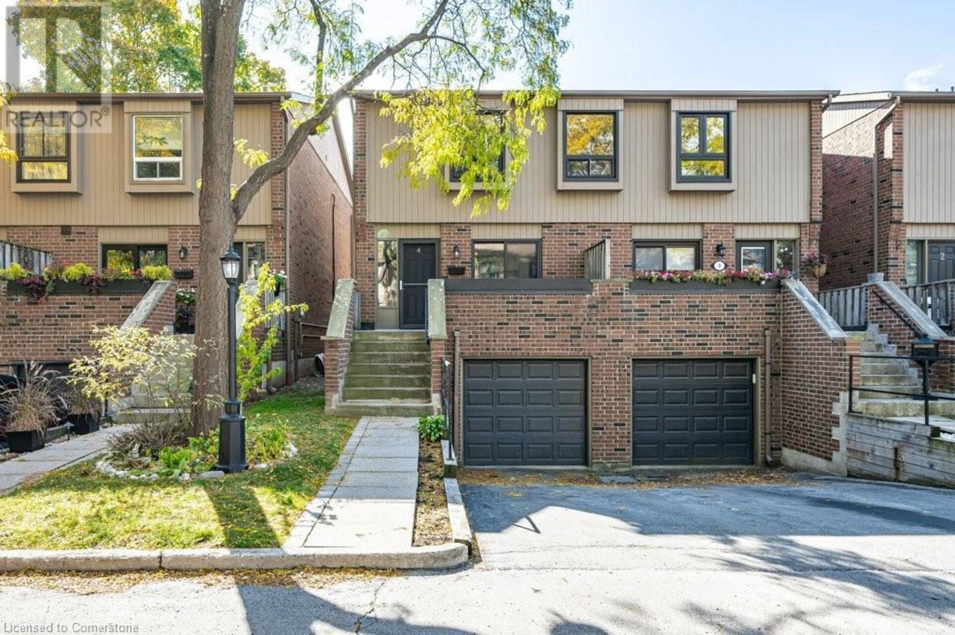 3122 LAKESHORE Road Unit# 4 Oakville