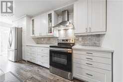 14 HUNTINGWOOD Avenue Unit# 1 Dundas