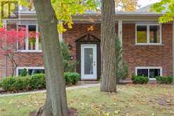 125 LAKESIDE Drive Grimsby