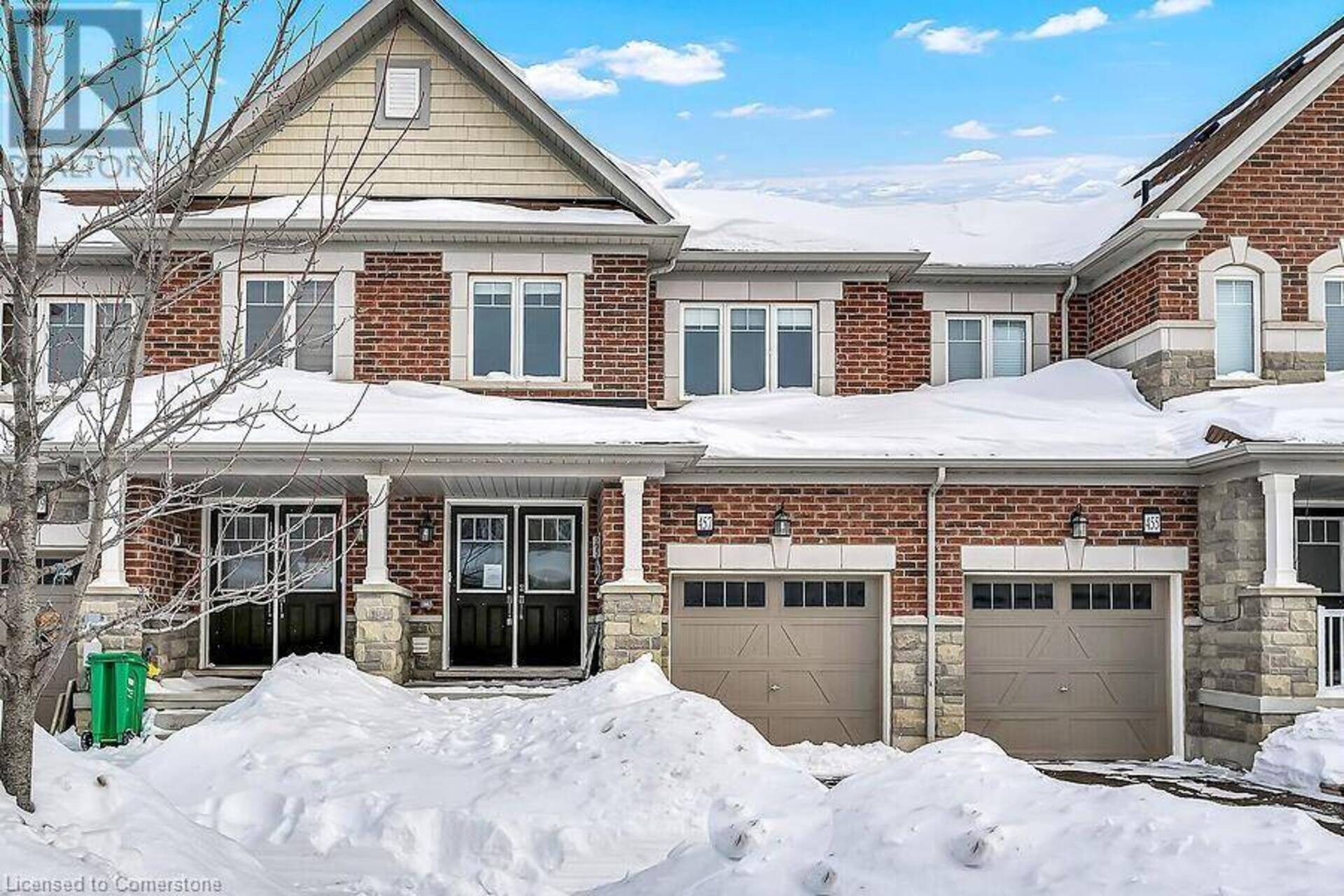 457 QUEEN MARY Drive Brampton