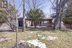 5 HOMESTEAD Avenue Dundas