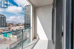 8 HILLSDALE Avenue E Unit# 927 Toronto