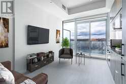 8 HILLSDALE Avenue E Unit# 927 Toronto