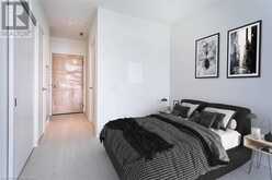 8 HILLSDALE Avenue E Unit# 927 Toronto