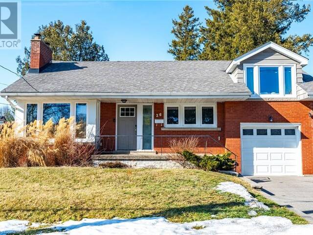 26 MCMASTER Avenue Dundas Ontario