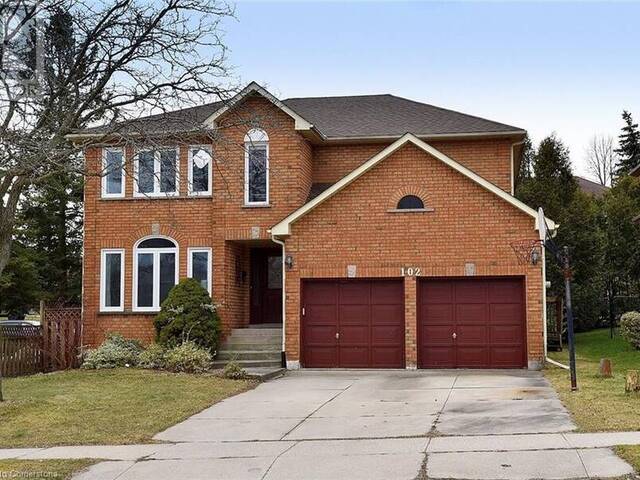 102 HUNTINGWOOD Avenue Hamilton Ontario