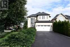 83 SOUTHCREEK Court Ancaster