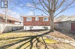 176 WALTER Avenue S Hamilton