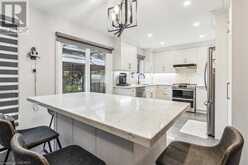 6525 WARBLER Lane Mississauga