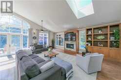 2086 ELMHURST Avenue Oakville