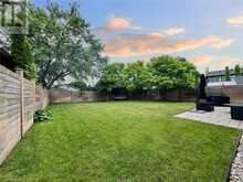 390 SANDHURST Drive Oakville