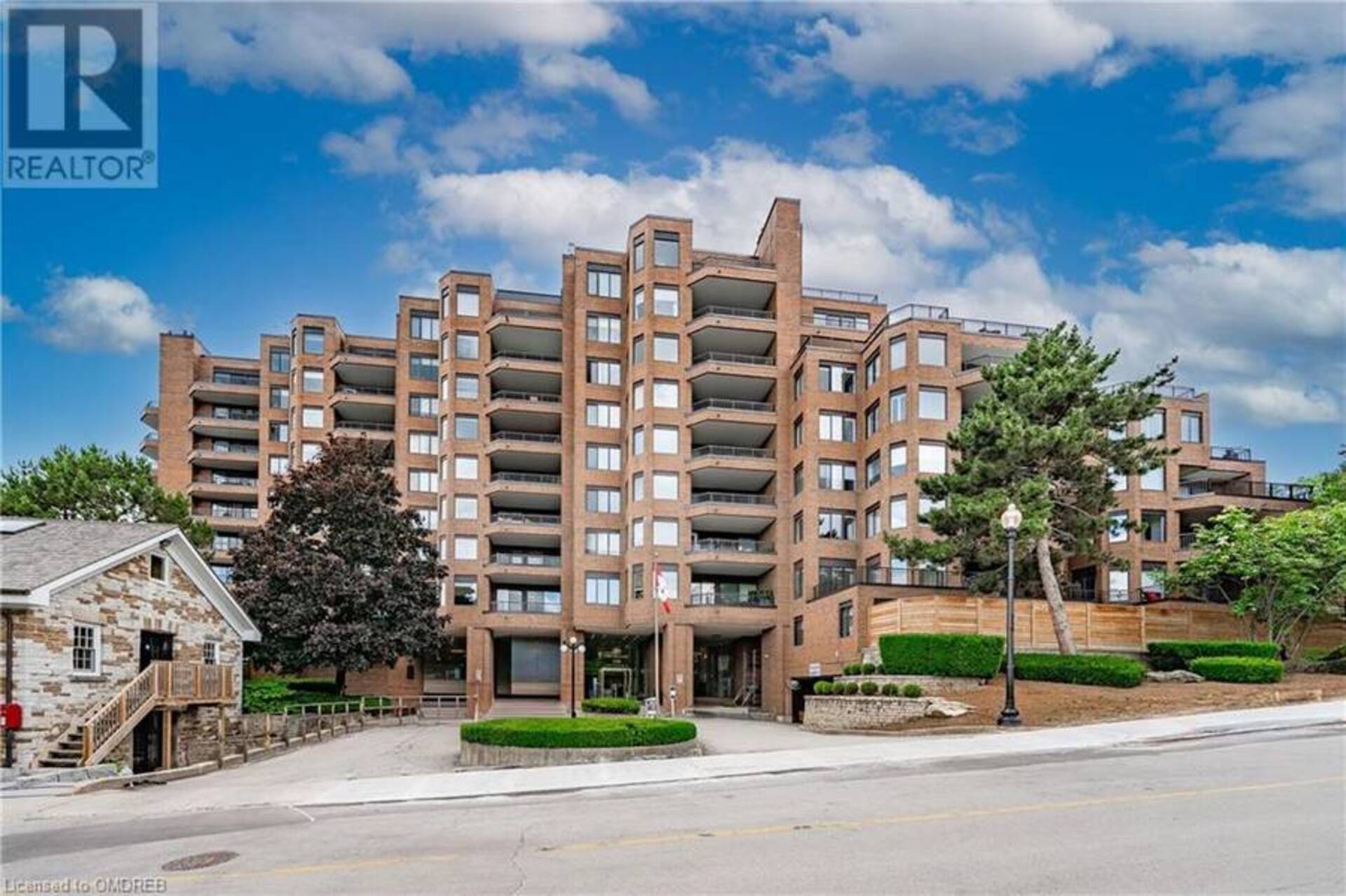 100 LAKESHORE Road E Unit# 1104 Oakville