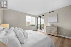 100 LAKESHORE Road E Unit# 1104 Oakville