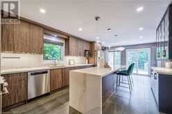 1395 SILVERSMITH Drive Oakville