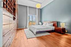 8 WELLESLEY Street E Unit# PH7 Toronto