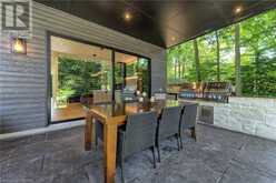 2102 GLENFOREST Crescent Oakville