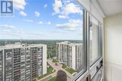 2180 MARINE Drive Unit# 2002 Oakville