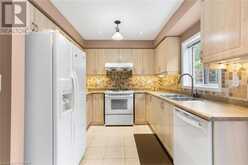 1551 REEVES Gate Unit# 8 Oakville