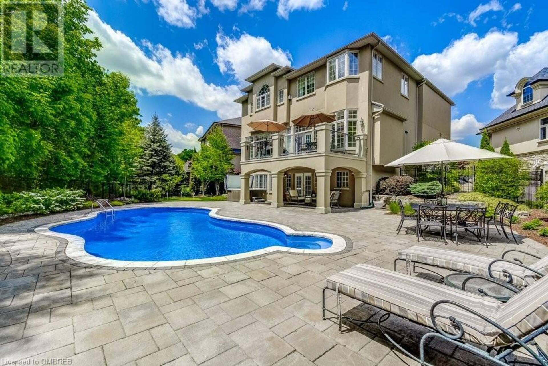 168 DIIORIO Circle Ancaster