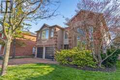 1292 GRAINER Court Oakville