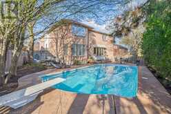 1292 GRAINER Court Oakville