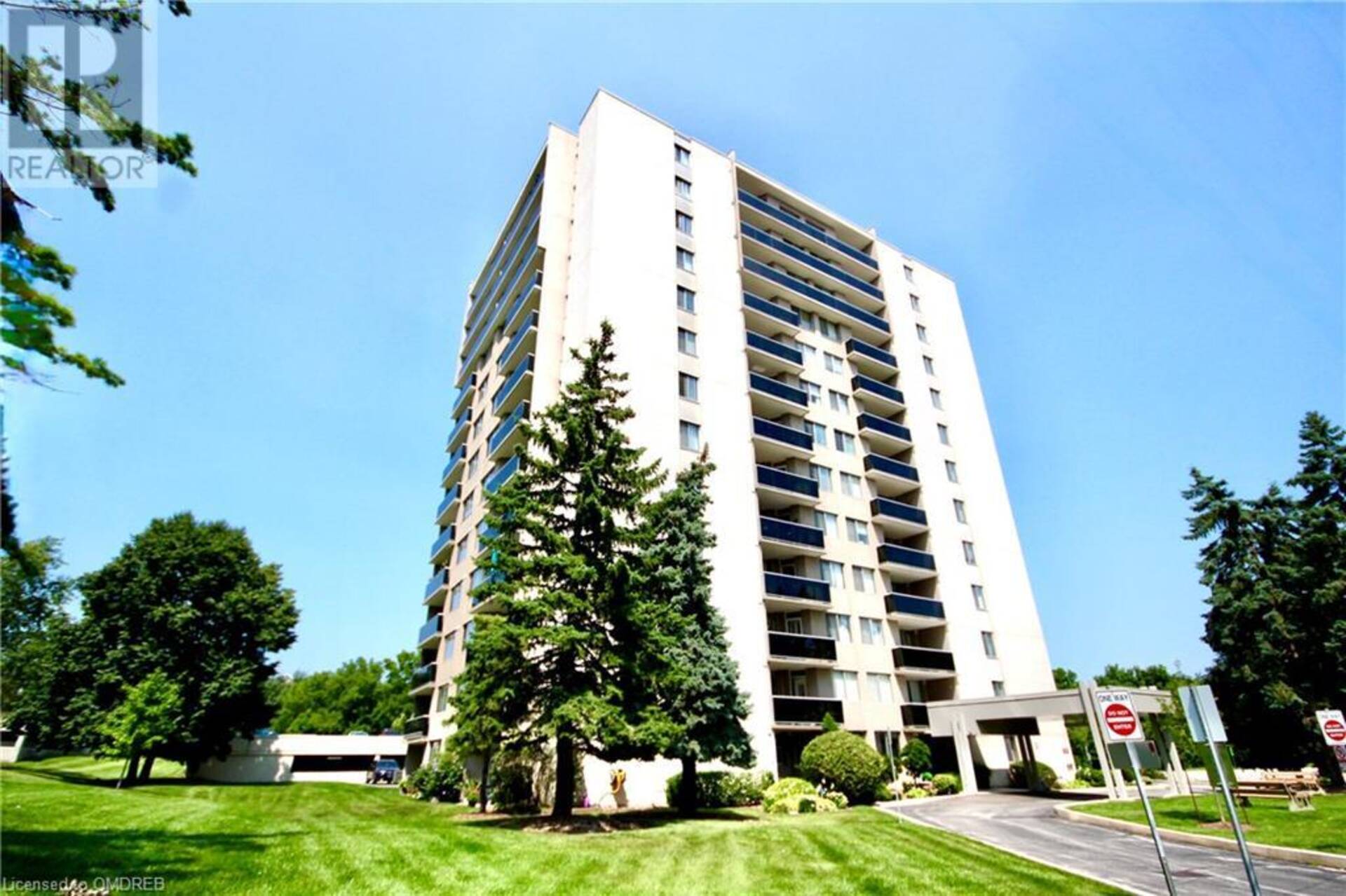 81 MILLSIDE Drive Unit# 901 Milton