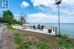 1325 LAKESHORE Road Selkirk