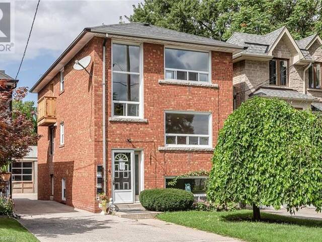 126 BARKER AV Avenue Toronto Ontario