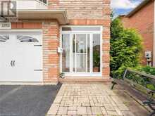 2252 FAIRBAIRN Court Oakville