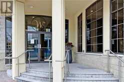 205 LAKESHORE Road W Unit# 304 Oakville