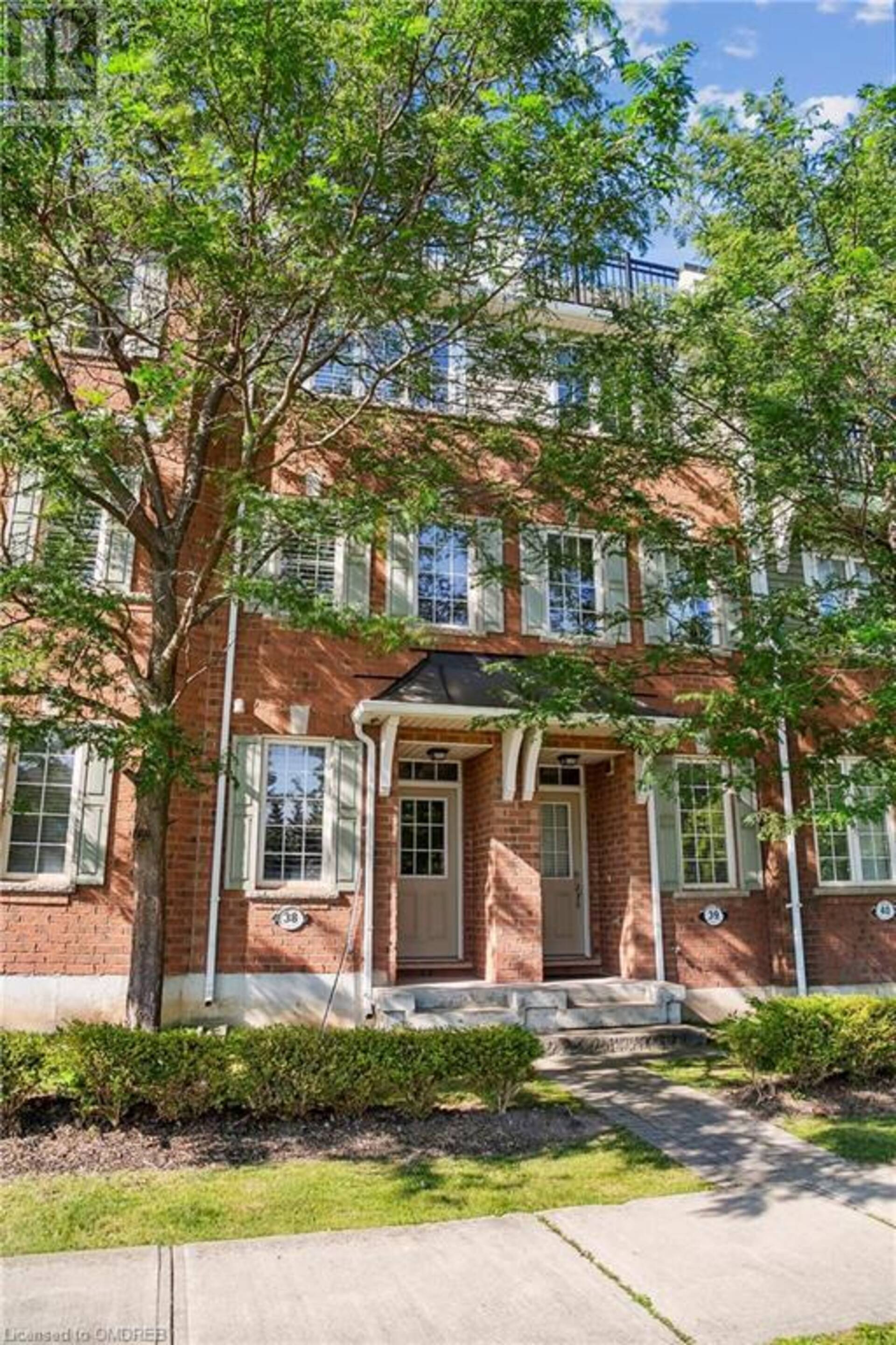 2614 DASHWOOD Drive Unit# 38 Oakville