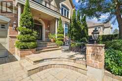 559 GOLFVIEW Court Oakville