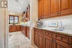 559 GOLFVIEW Court Oakville