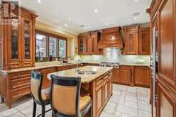 559 GOLFVIEW Court Oakville