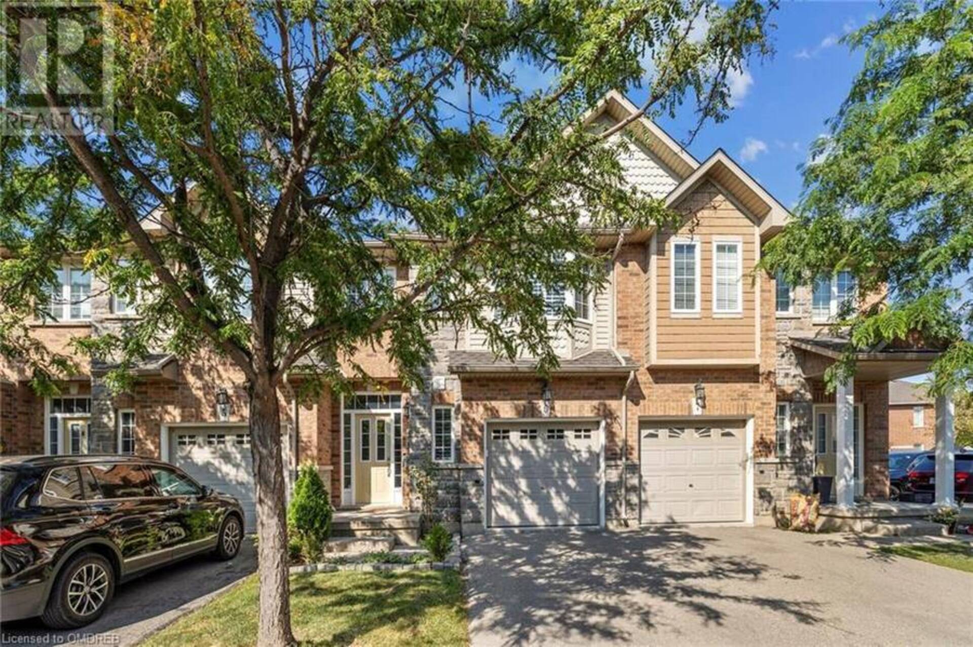 40 DARTMOUTH GATE Gate Unit# 6 Stoney Creek