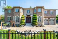 1647 TROTWOOD Avenue Mississauga