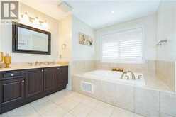 3396 LIPTAY Avenue Oakville