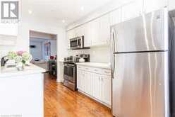 2062 LAKESHORE Road W Unit# 8 Oakville