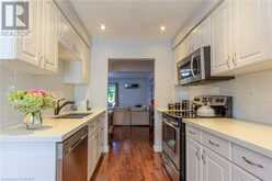 2062 LAKESHORE Road W Unit# 8 Oakville