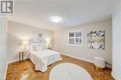 1030 LONSDALE Lane Oakville