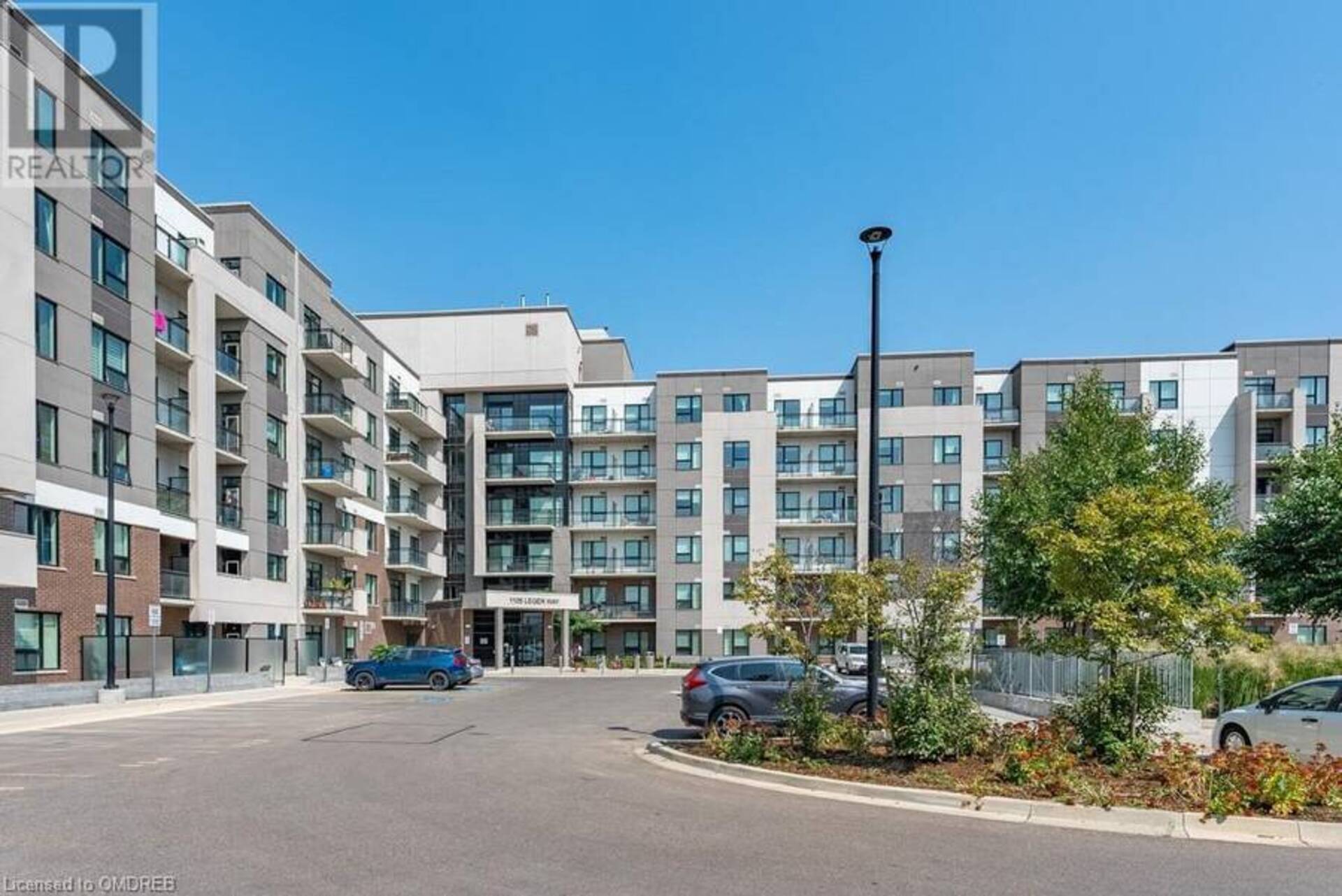 1105 LEGER Way Unit# 404 Milton