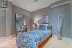 2270 DUNFOREST Crescent Oakville