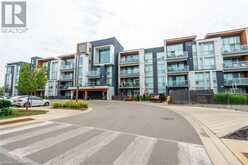 3028 CREEKSHORE Common Unit# 305 Oakville