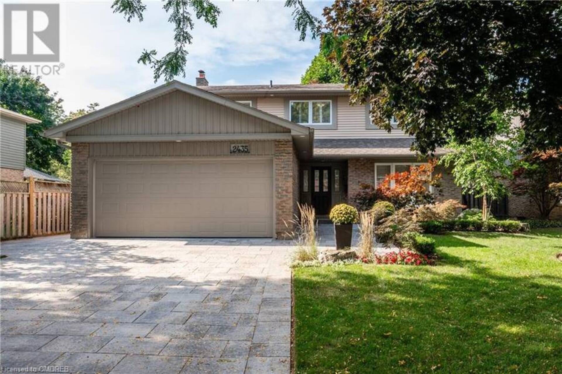 2435 COBBINSHAW Circle Mississauga