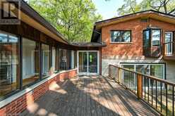 68 BARRINGHAM Drive Oakville