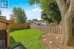 402 PINETREE Crescent Cambridge