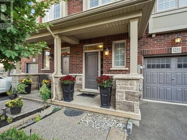 3253 MOCKINGBIRD Common Oakville Ontario