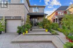 527 RAVINEVIEW Way Oakville